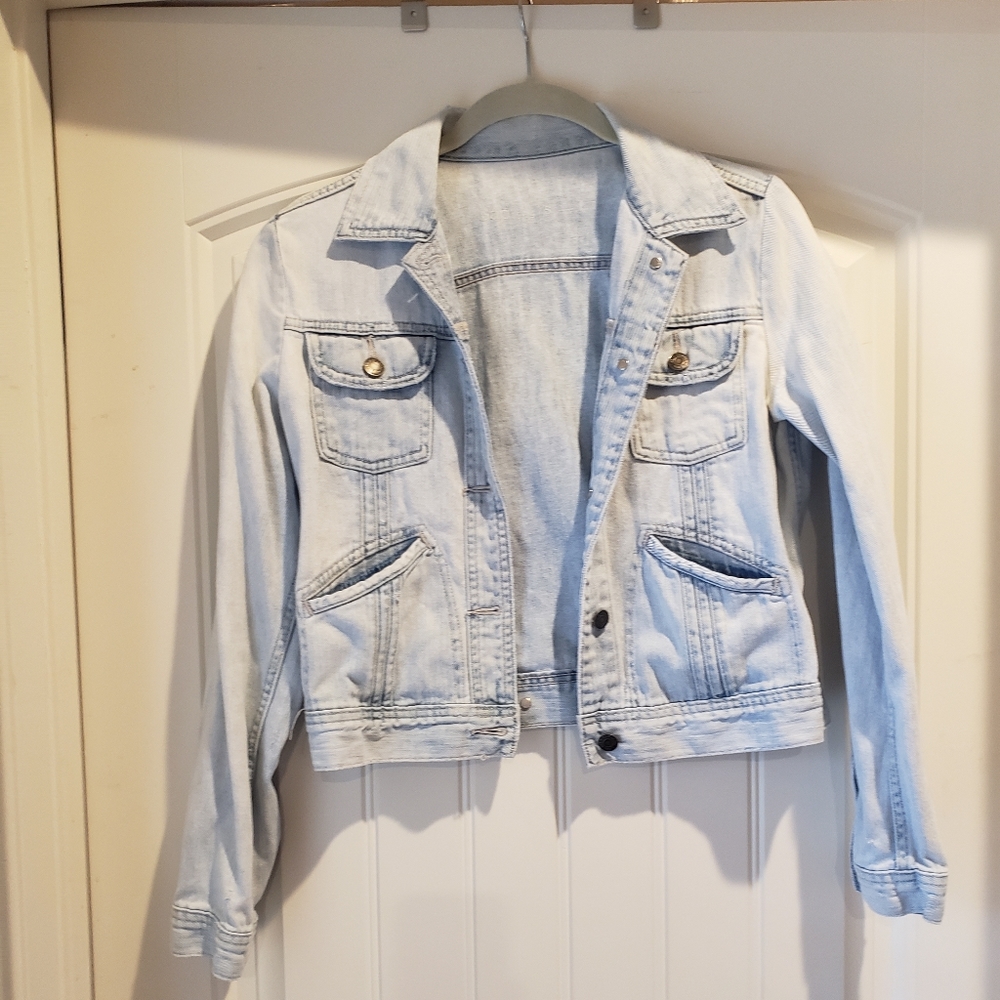 Women jean jacket
